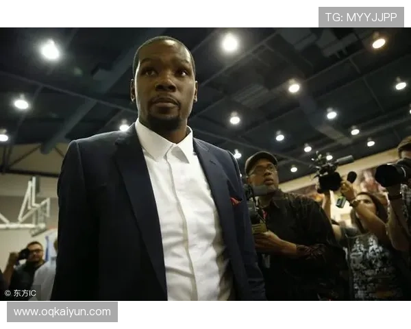 NBA比赛前大巴车：球迷们的热情与期待之旅